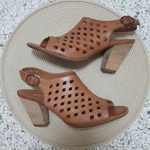 paul green diamond perforated sandal